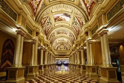 Venetian, 3am